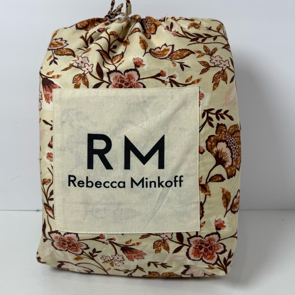 REBECCA MINKOFF 4 PIECE QUILT SET 300 THREAD COUNT NEW 100% Cotton Floral Queen